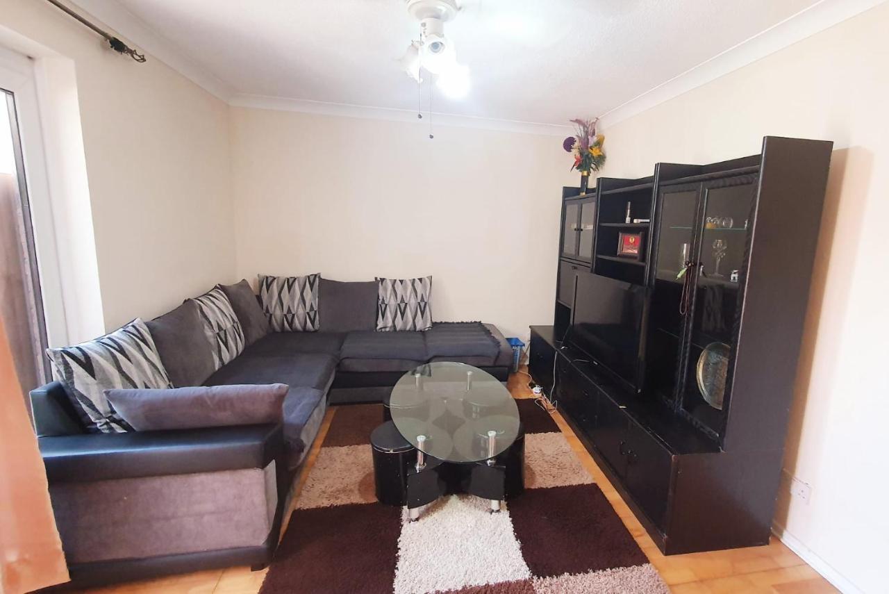 1 Bedroom Apartment Close To Slough Train Station Luaran gambar